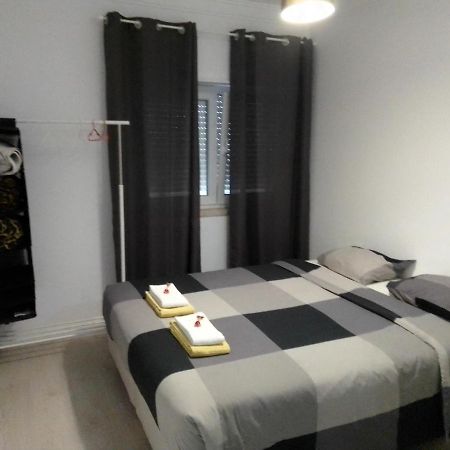 Guesthouse Marialva Park Corroios Luaran gambar