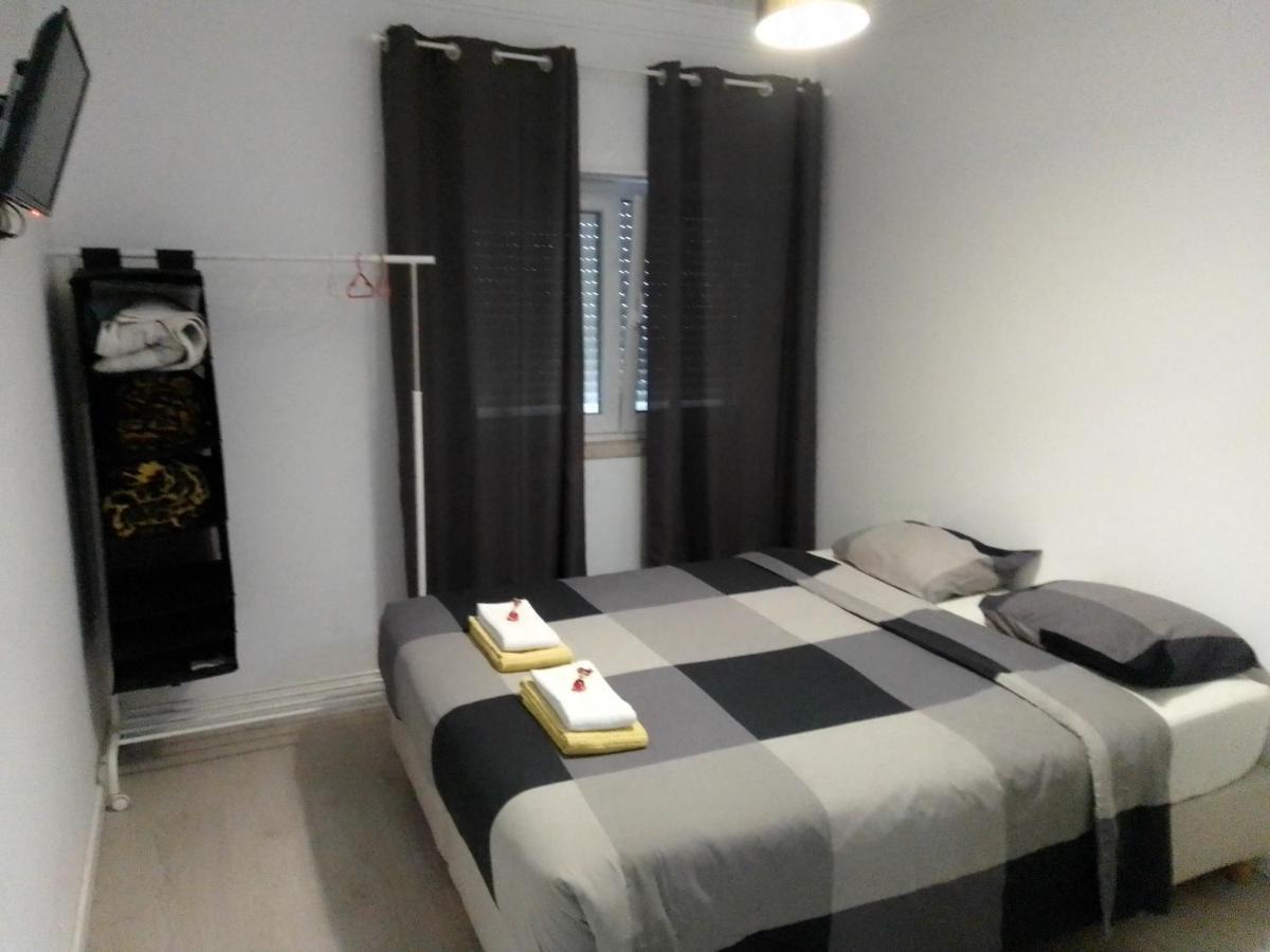 Guesthouse Marialva Park Corroios Luaran gambar