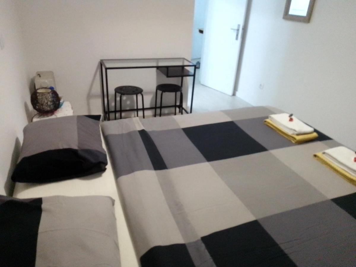 Guesthouse Marialva Park Corroios Luaran gambar