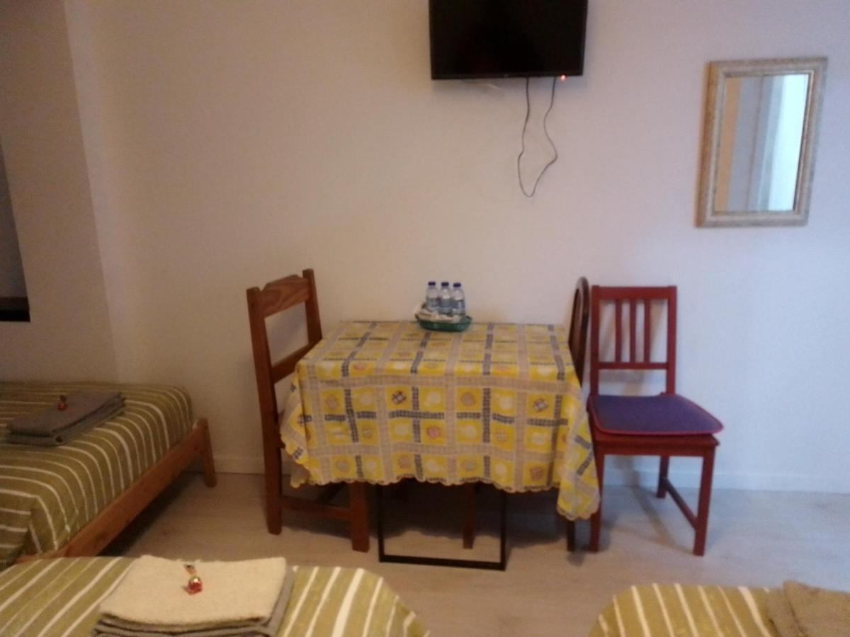 Guesthouse Marialva Park Corroios Luaran gambar
